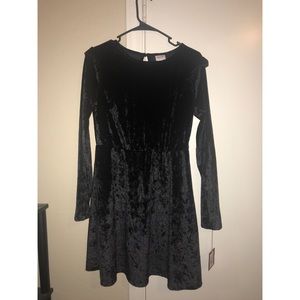 NWT BLACK VELVET DRESS WITH RUFFLED SHOULDER!!